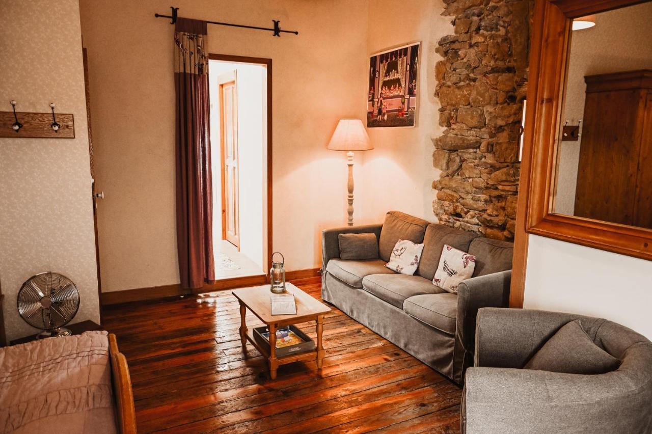 เดอเมอร์ เดอ ลา การ์มิน Bed & Breakfast เมียร์พัวซ์ ภายนอก รูปภาพ